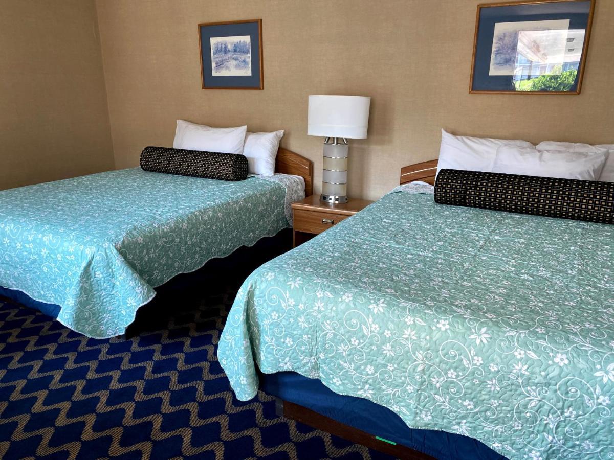 Economy Lodge 682 Main St スターブリッジ エクステリア 写真
